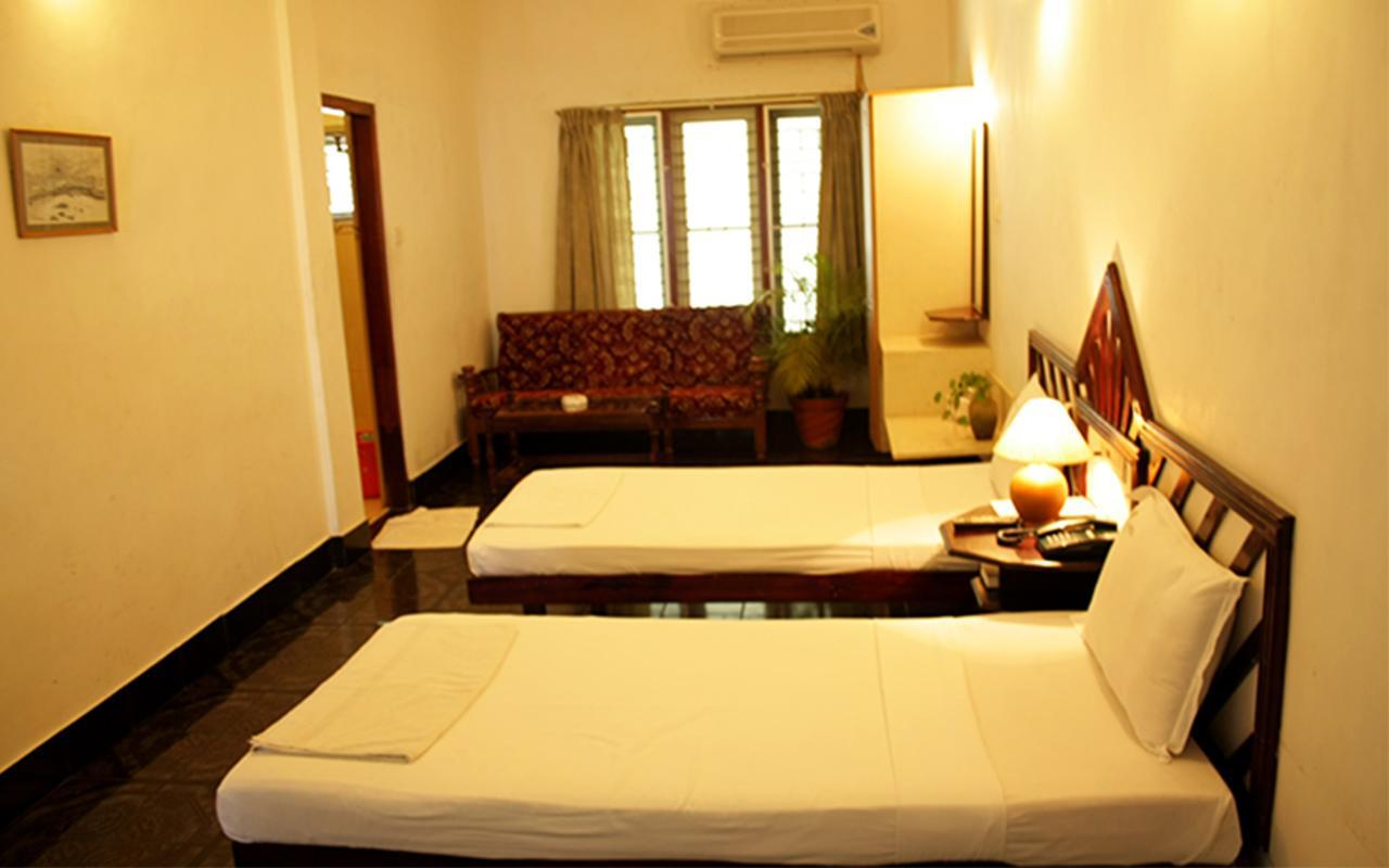 Raja Hotel Kovalam Esterno foto
