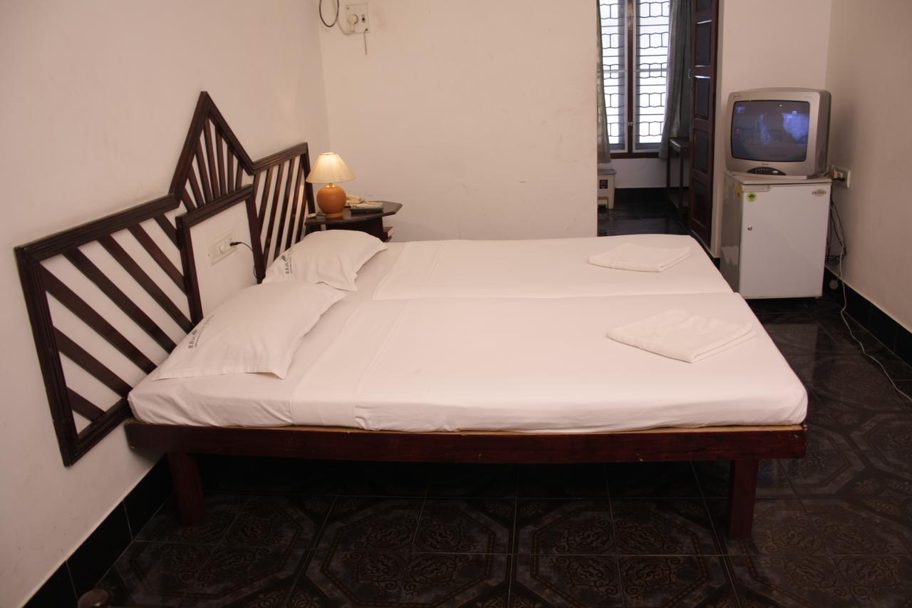 Raja Hotel Kovalam Esterno foto